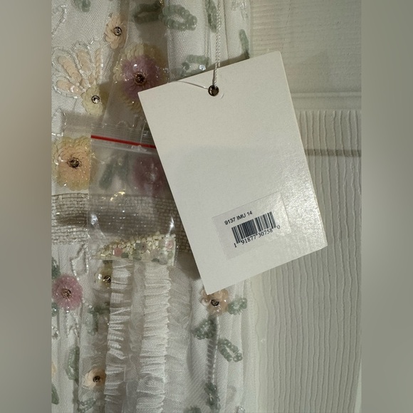 Mac Duggal Embellished Ruffle Mock Neck A-Line Gown NWT - Picture 5 of 8